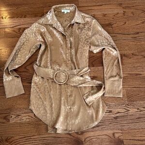 This is one of my favorite pieces… Belted shirtdress size small